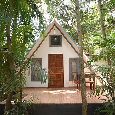 Temple Garden Seaside Cottages Palolem Exterior foto