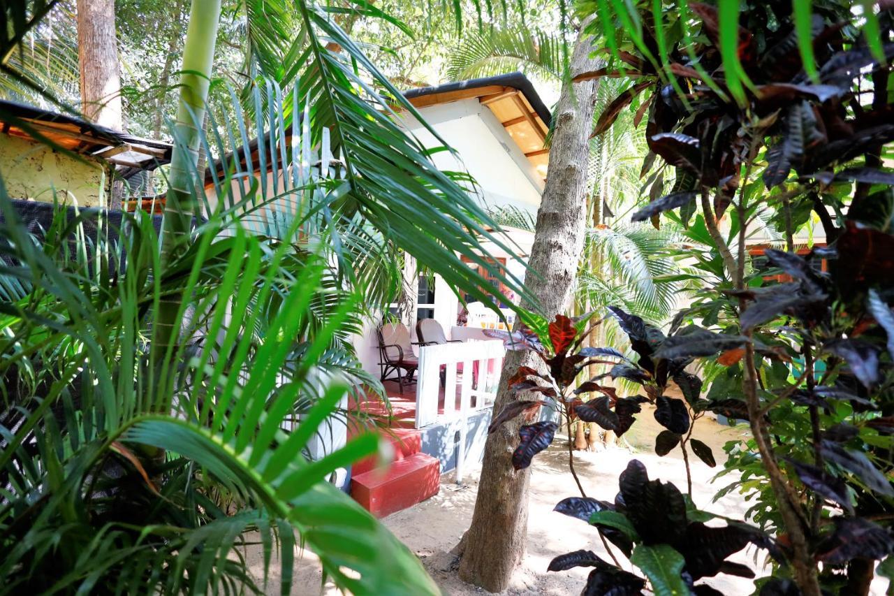 Temple Garden Seaside Cottages Palolem Exterior foto